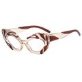 Fashionable cat-eye sunglasses with champagne translucent frames and tortoise patterns - Tea Frame