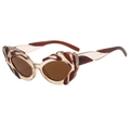 Stylish cat-eye sunglasses with amber tortoiseshell frames and dark brown lenses - Tea Frame Tea Lens