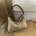 Sac hobo en daim kaki avec œillets métalliques et anse en cuir marron foncé - Khaki