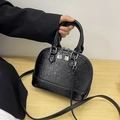 Retro black patent leather shell handbag with glossy texture and adjustable shoulder strap - Black (Without Charm)
