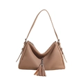 Bolso de hombro plisado caqui claro con flecos largos y cadena de metal plateado - Caqui