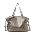 Grande borsa tote argento metallizzato in pelle PU lucida con borchie a stella e tracolla - Champagne