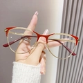 Occhiali cat-eye con montura in metallo rosso e oro e naselli regolabili confortevoli - Montatura Rosso Oro