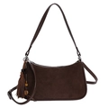 Borsa a mezzaluna in camoscio marrone scuro con nappa boho e tracolle versatili - Marrone
