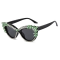 Schicke schwarze Katzenaugen-Sonnenbrille für Damen mit grünen Strasssteinen und Gläsern - Schwarz Grüner Strass Schwarze Graue Linse
