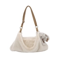 Borsa a mano in peluche crema con tracolla marrone e ciondolo a forma di coniglio - Con Ciondolo / Albicocca