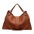 Braune Schultertasche aus Leder mit Litschimuster in Halbmondform und Riemen - 35cmx11cmx19cm / Braun