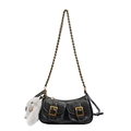 Bolso dumpling negro retro con correa de cadena, bolsillos y colgante de conejo - Negro
