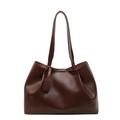 Bolso tote grande marrón minimalista con correas delgadas para el transporte diario - café