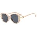 Occhiali da sole poligonali beige con lenti grigie e dettagli in oro metallizzato - Montatura Beige Lente Grigio Nero