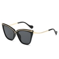 Occhiali da sole cat-eye con montatura nera e decorazione in metallo dorato - Montatura Nera Lenti Grigio Nero