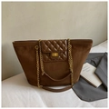 Detail of brown suede tote bag with quilted leather flap and gold chain strap - Brown (Without Pendant)