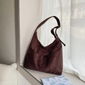 Borsa hobo retrò in pelle scamosciata marrone cioccolato con tracolla regolabile e oro - Marrone