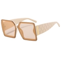 Lunettes de soleil carrées oversize à monture crème et verres teintés marron clair - Monture Blanc Crème Verre Champagne