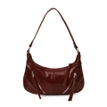 Borsa sottobraccio retrò rosso scuro in pelle lucida con dettagli a zip su sfondo bianco - Borgogna