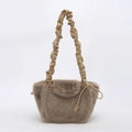 Bolso de peluche marrón con asa fruncida y cierre magnético para moda de otoño - Caqui