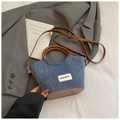 Vintage Denim-Patchwork-Beuteltasche mit braunen Lederriemen und mddl37 Branding - Braun Ohne Anhänger