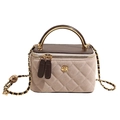 Borsa a tracolla trapuntata in camoscio beige con patta marrone e camelia d'oro - Large Rice Grey / Grande