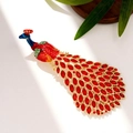 Broche paon vintage dorée avec émail bleu et plumes en cristal rouge en forme de larme - Paon Émail Rouge Pierre Principale (XD825544-2)