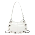 Witte hobo schoudertas van imitatieleer met zilveren klinknagels en kettingriem - 25*1*19 / Wit