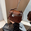 Borsa a tracolla in pelle marrone e camoscio con dettagli in metallo argento - Marrone