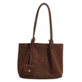 Bolso tote grande de ante en marrón oscuro con un pequeño monedero a juego colgado - café