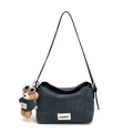 Bolso bandolera de mezclilla azul con ribete de cuero negro y dije de oso de peluche - Con Colgante / Negro