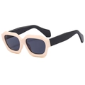 Schicke polygonale Sonnenbrille mit beigen dicken Rahmen und schwarzen Bügeln - Beige mit schwarzen Bügeln (C03)