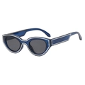 Dunkelblaue Cat-Eye-Sonnenbrille mit weißen Streifen und dunklen Gläsern für Partys - Blauer Rahmen Graue Gläser
