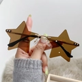 Lunettes de soleil sans monture en forme d'étoile marron avec pont en métal - Monture Dorée Verres Ambrés