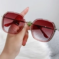 Fashion oversized square sunglasses with gold metal frame and gradient wine red lenses - Gold Frame Gradient Red