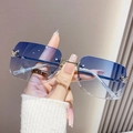 Frameless square gradient sunglasses with butterfly diamond accents and golden frames - Silver Frame Gradient Blue