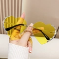 Occhiali da sole a cuore senza montatura con lenti gialle e strass scintillanti - Montatura Dorata Lenti Gialle