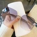 Chic rimless square sunglasses with gradient purple lenses and gold chain temples - Silver Frame Grey-Pink Lens