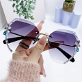 Lunettes de soleil sans monture avec verres dégradés violets et strass colorés - Gris Dégradé