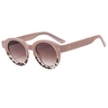 Chique ovale zonnebril met nude roze schildpadmontuur en bruine gradiënt glazen - Khaki en Schildpad Splitsen Frame Thee Lenzen
