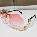 Gafas de sol Y2K sin montura con lentes degradadas rosa y patillas en negro y dorado - Montura Dorada Lente Rosa Degradado