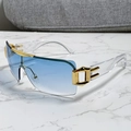 Lunettes de soleil Y2K carrées avec dégradé bleu et pont doré sur marbre chic - Monture Transparente / Verres Bleus