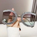 Gafas de sol montura en D con cristales, lentes degradados y detalles de perlas - Marco Dorado Lentes Gris Blanco Verde