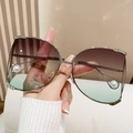 Occhiali da sole fashion montatura a D argento con lenti sfumate viola e perle - Montatura Argento Lenti Grigio Bianco Verde
