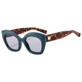 Occhiali da sole cat-eye verde pavone con aste tartarugate e dettagli in oro lucido - Montatura Verde Lenti Grigio Chiaro