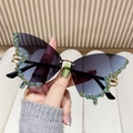 Oversized vlinder zonnebril met blauwe verloopglazen en randen bezet met strass - Grijsblauw