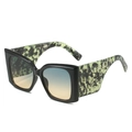 Occhiali da sole quadrati oversize alla moda con lenti sfumate e aste effetto marmo - Montatura Nera Lenti Verde Giallo