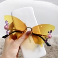 Occhiali da sole a farfalla senza montatura con lenti gialle sfumate e decori - Montatura Oro Sfumato Giallo