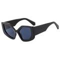 Occhiali da sole geometrici cat-eye con montatura nera spessa e lenti blu scuro - Montatura Nera Lenti Grigie