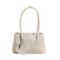 Elegante bolso de mano en cuero PU color beige con charm de corazón y asas largas - Blanco