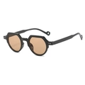 Gafas de sol ovaladas negras retro con lentes marrón claro y recortes en las patillas - Montura Negra Lentes Champaña
