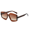 Stijlvolle geometrische oversized zonnebril met schildpadmontuur en bruine gradiënt glazen - Transparante Thee Frame Thee Lenzen