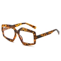 Oversized geometric sunglasses with leopard print thick frames in retro tortoise style - Leopard Frame Clear Lens