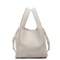 Borsa a secchiello in pelle litchi bianca con manici e borchie dorate dal design chic - Bianco Sporco